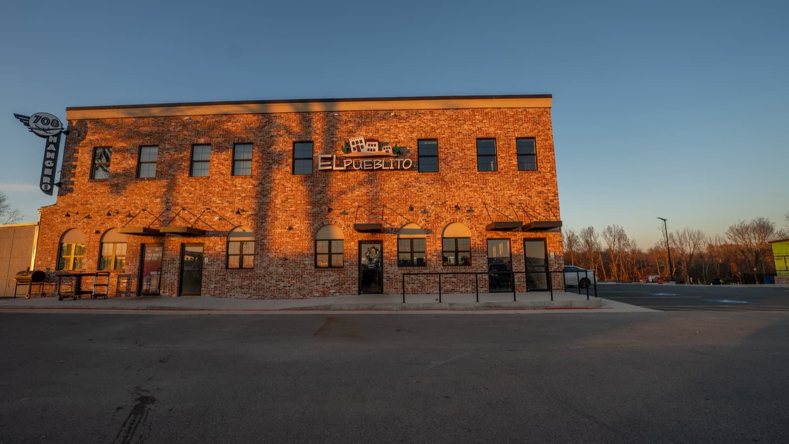 El Pueblito Highfill dining space